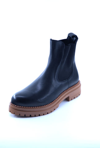 Leather Lug-Sole Chelsea Boots 510818