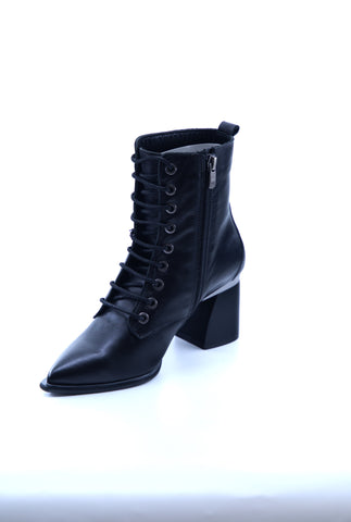 Women's Black Leather 132118