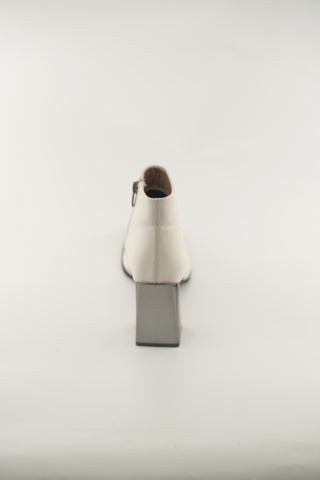 Women's White Leather 131618