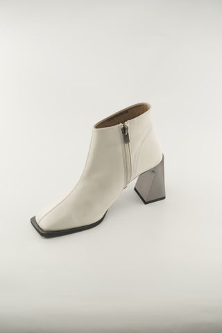 Women's White Leather 131618