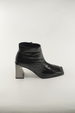 Women's Black Leather 131616