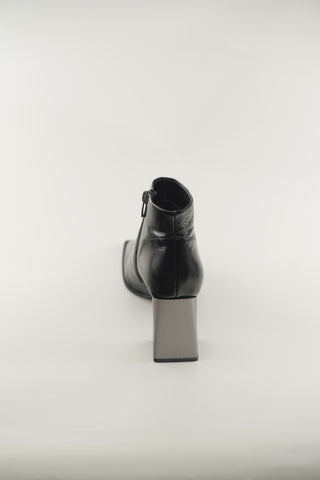 Women's Black Leather 131616