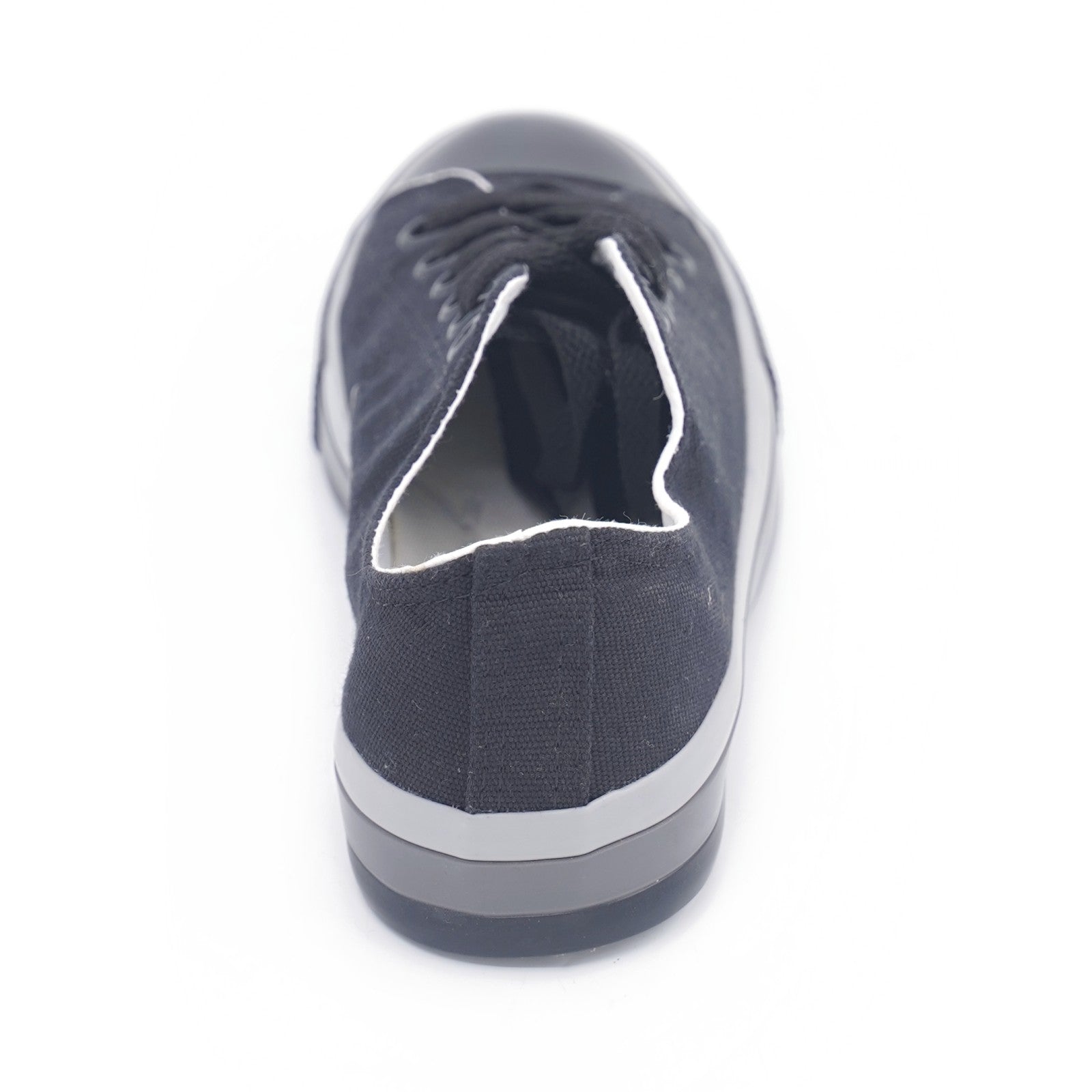 22SFE26586F BLACK